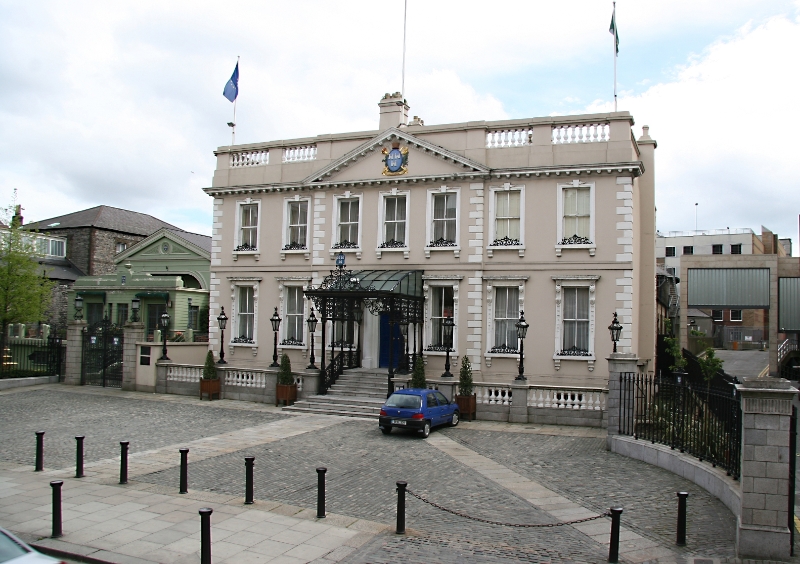 Maurice's Photos/travel/Ireland/Stately mansion, Dublin Ireland